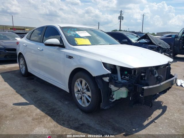 kia optima 2017 5xxgt4l32hg135994