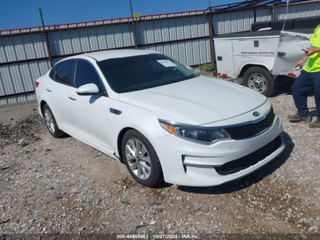 kia optima 2017 5xxgt4l32hg165092