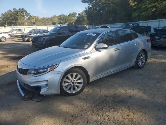 kia optima lx 2018 5xxgt4l32jg264713