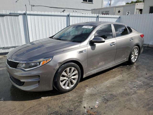 kia optima lx 2017 5xxgt4l33hg123546