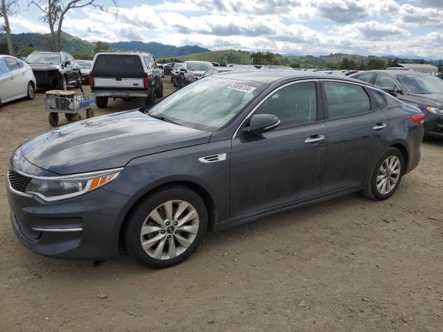 kia optima 2017 5xxgt4l33hg141447