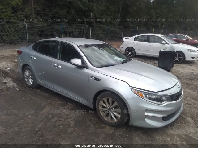 kia optima 2017 5xxgt4l35hg148058