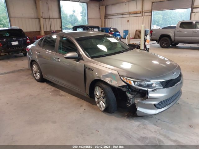 kia optima 2017 5xxgt4l36hg137697