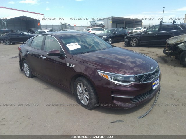 kia optima 2017 5xxgt4l36hg147341