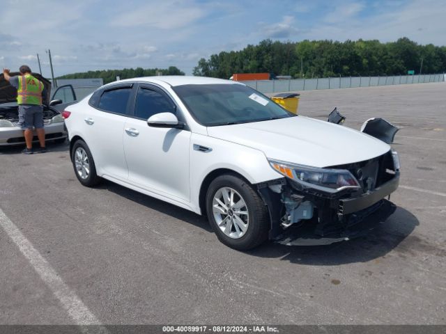 kia optima 2017 5xxgt4l36hg158145