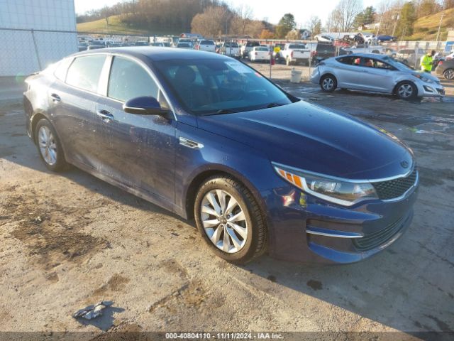 kia optima 2017 5xxgt4l38hg146773