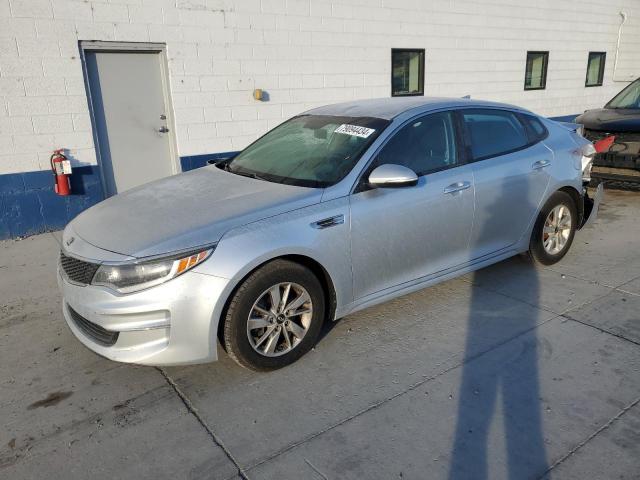 kia optima lx 2018 5xxgt4l39jg188150