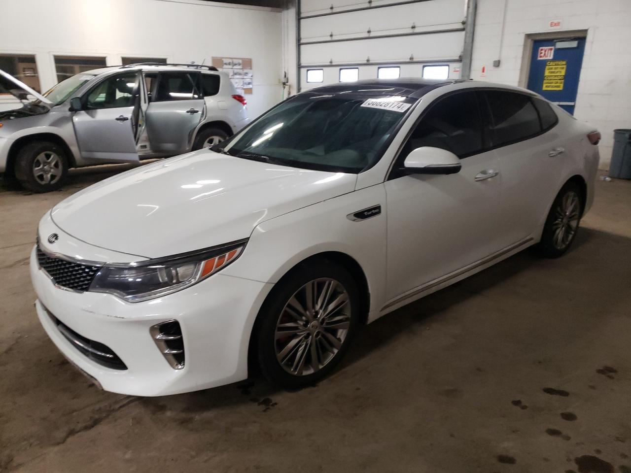 kia optima 2016 5xxgv4l28gg111067