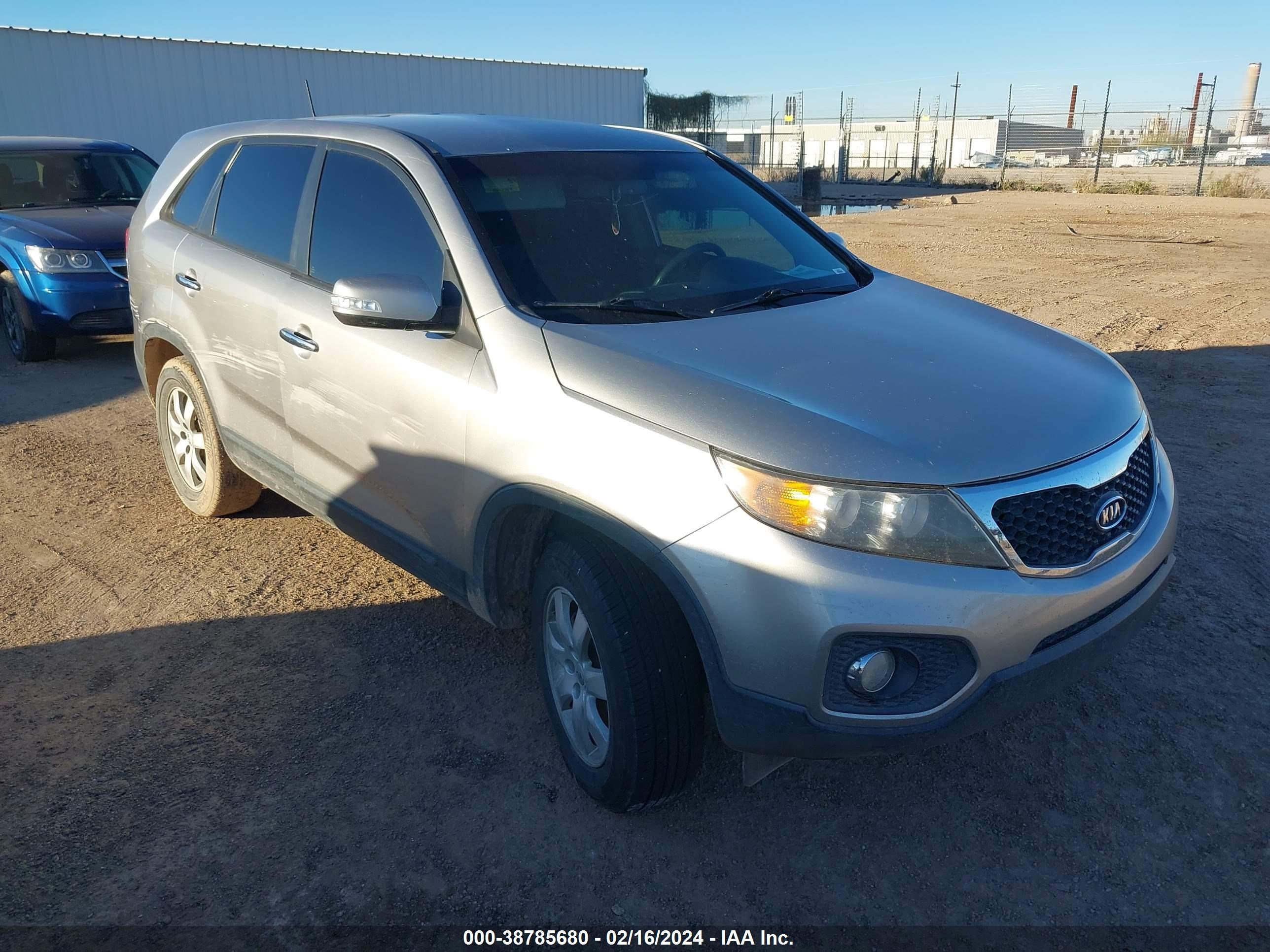 kia sorento 2013 5xykt3a18dg414815