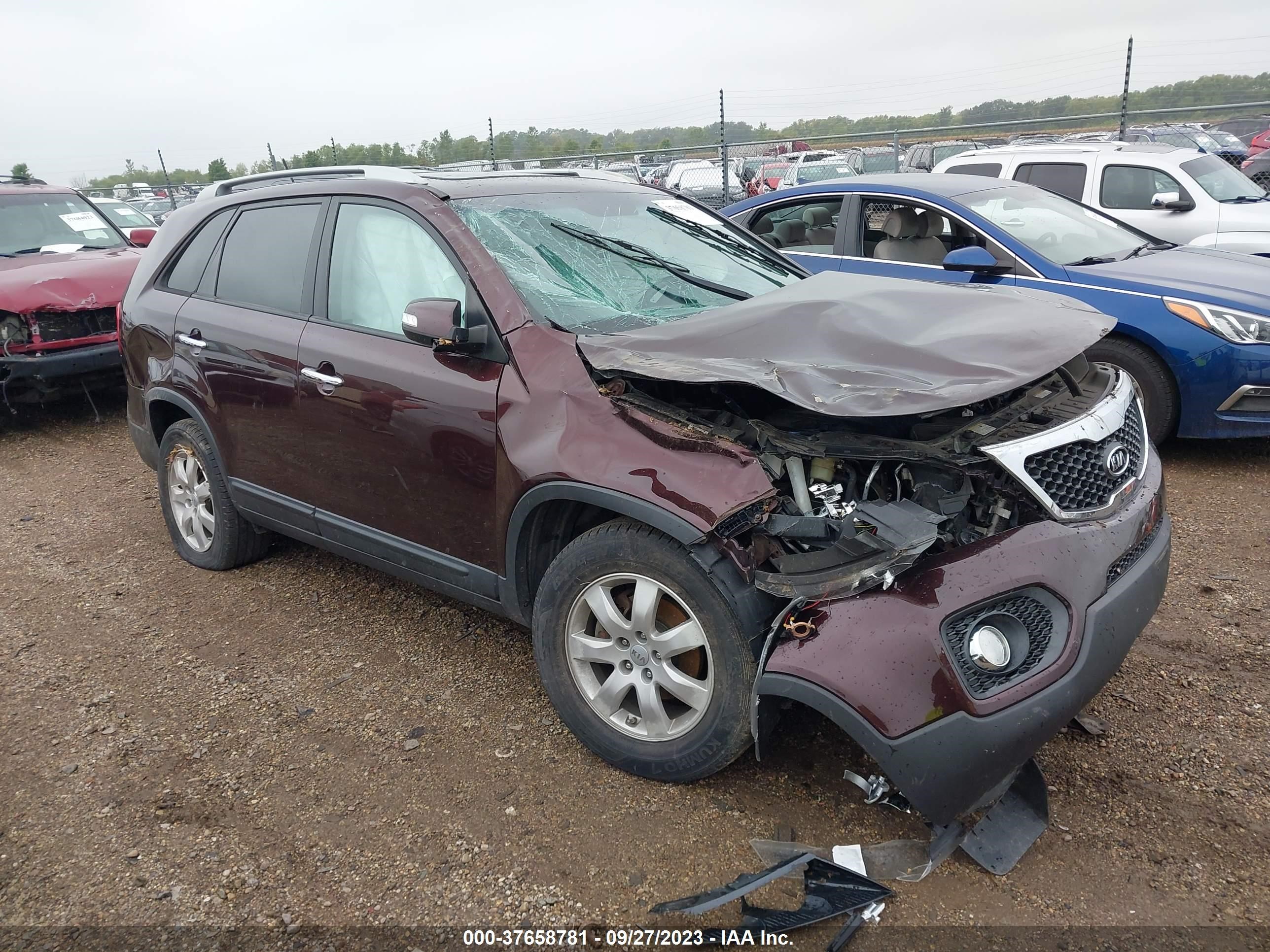 kia sorento 2013 5xykt3a69dg327033