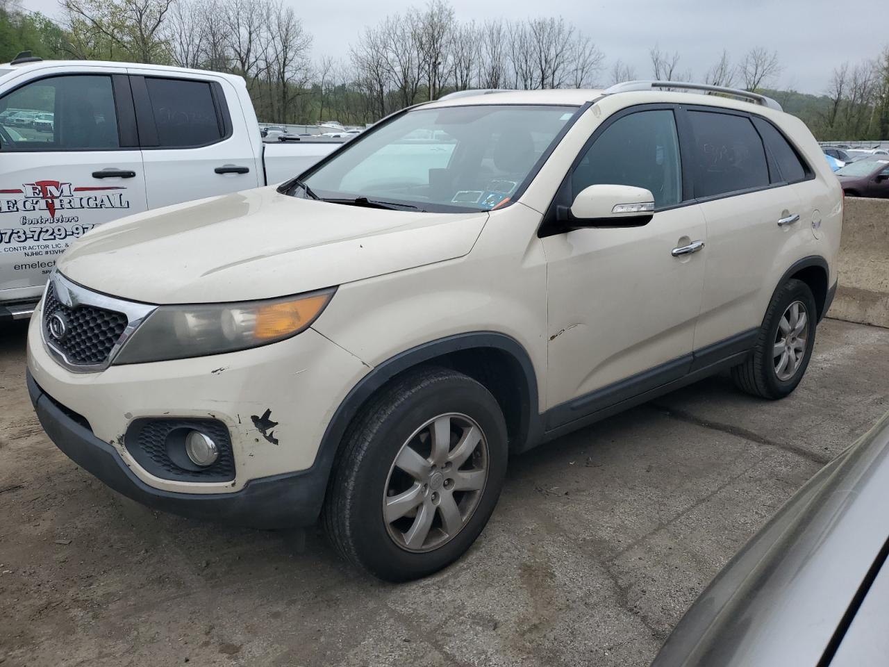 kia sorento 2011 5xykt4a15bg137110