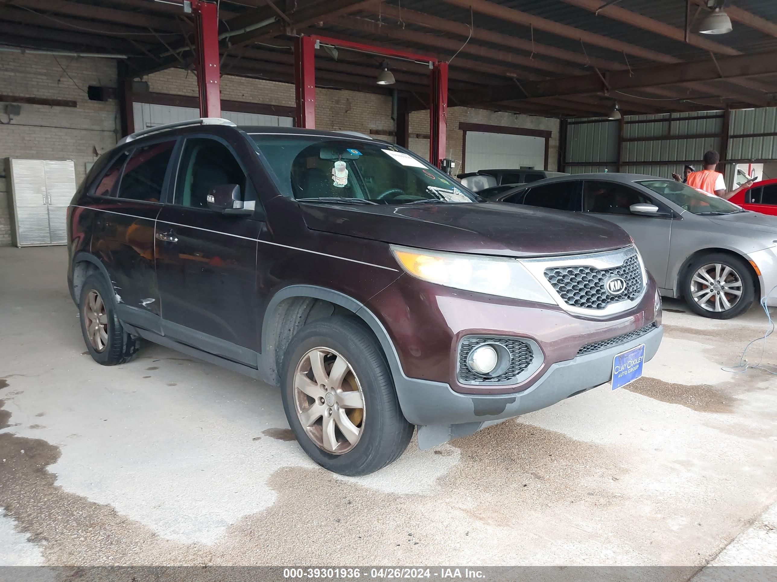 kia sorento 2011 5xykt4a1xbg081472