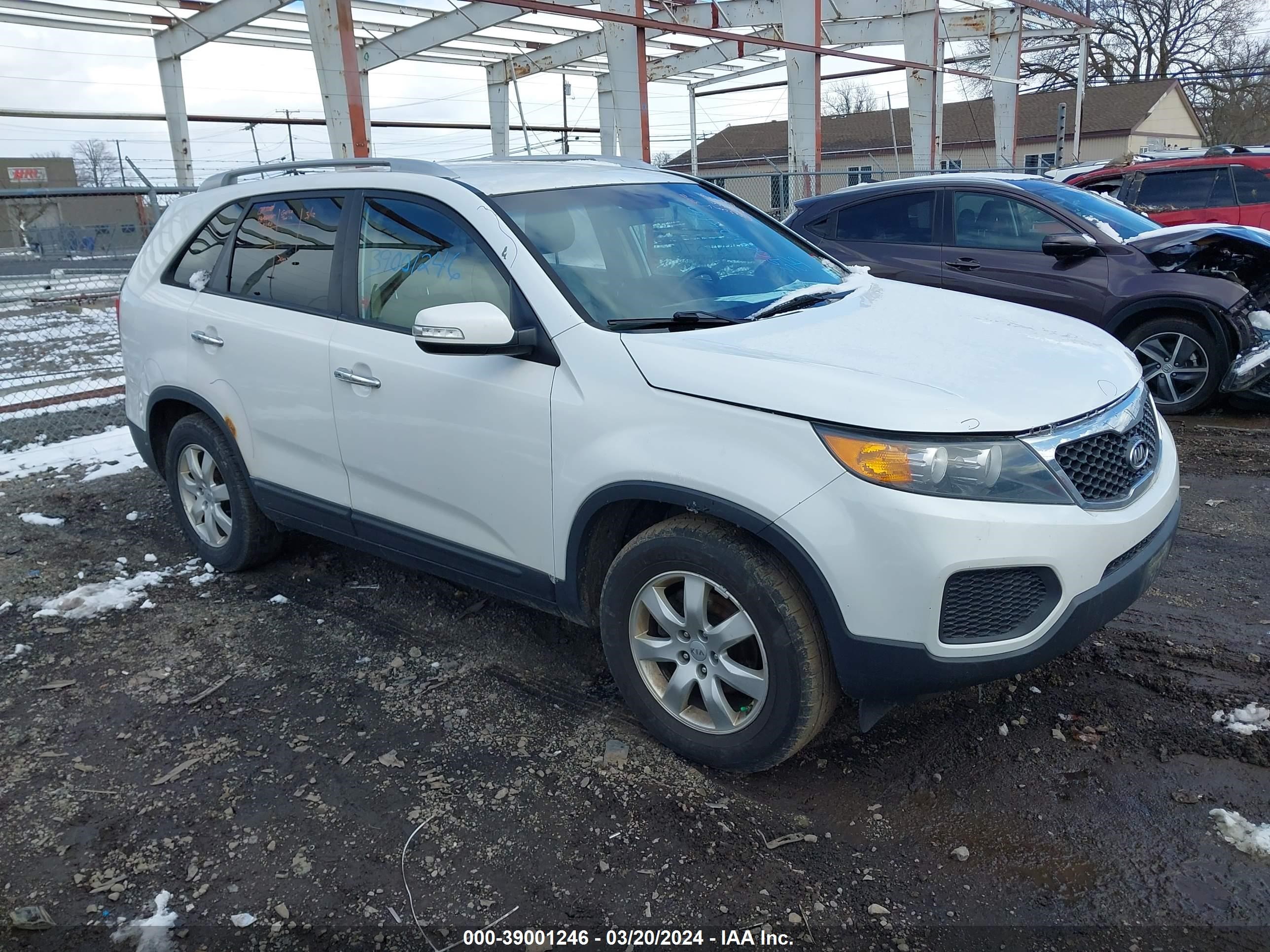 kia sorento 2013 5xykt4a21dg368212