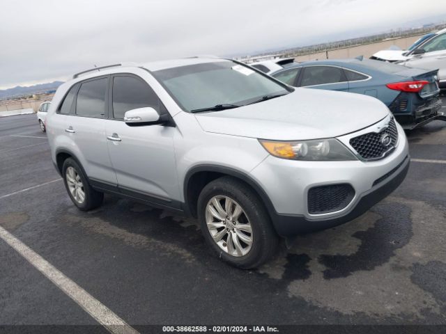 kia sorento 2011 5xykt4a29bg103082