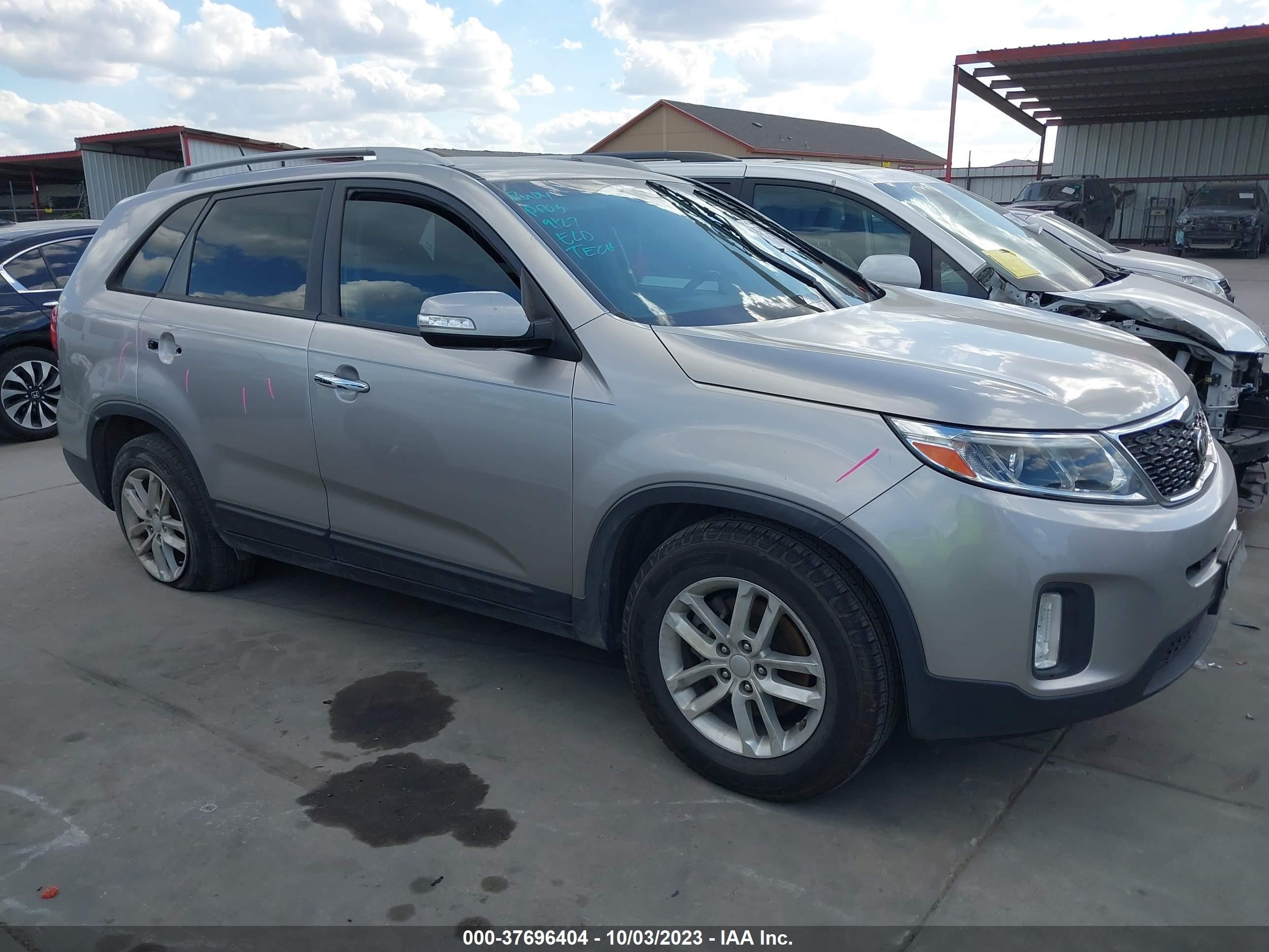 kia sorento 2015 5xykt4a62fg594068