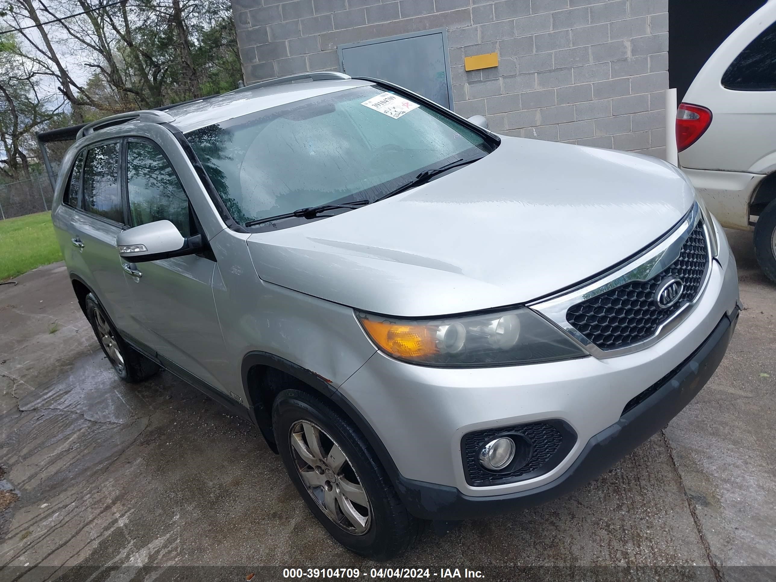 kia sorento 2011 5xyktda10bg141274