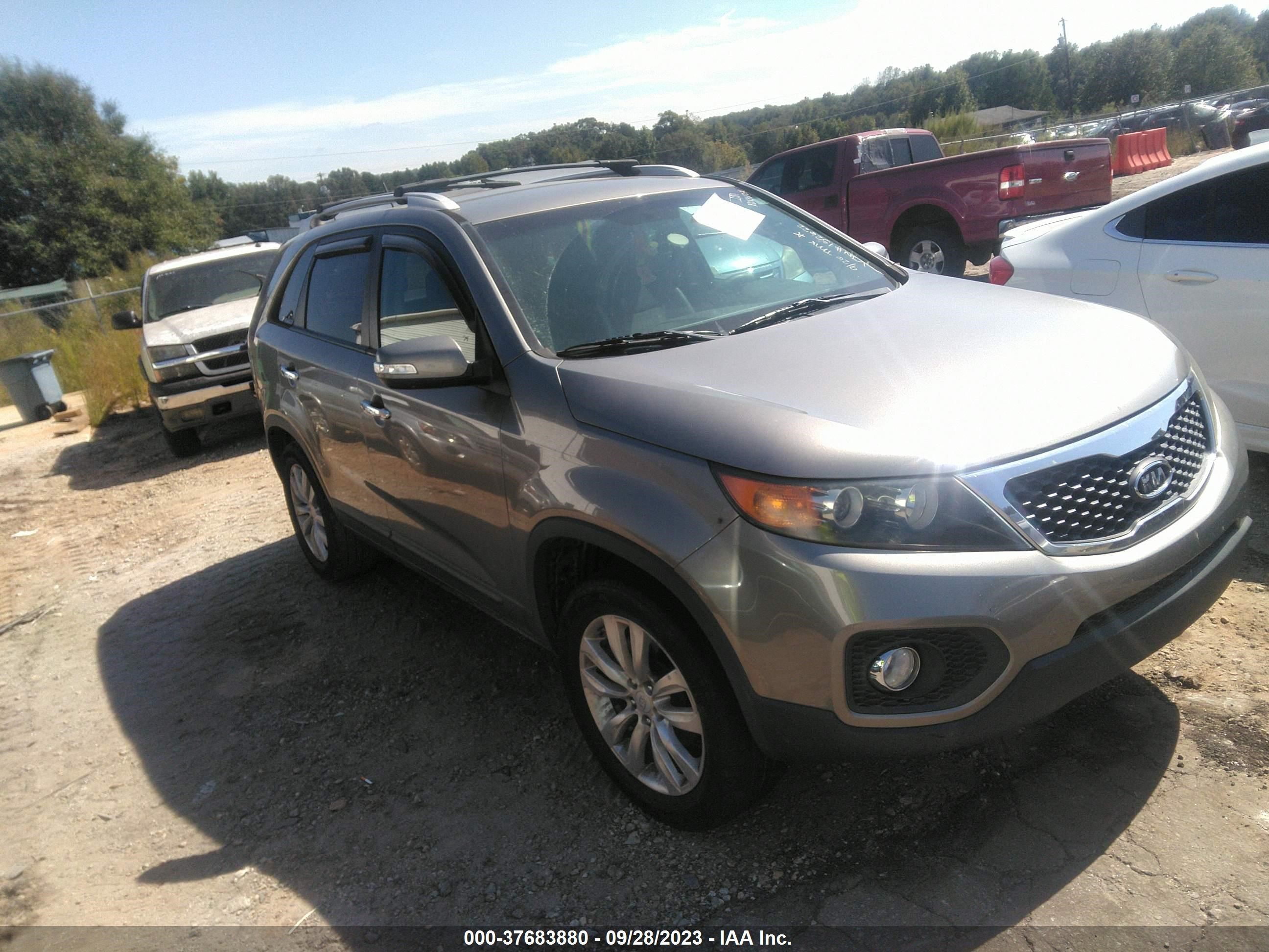 kia sorento 2011 5xyku4a2xbg132622