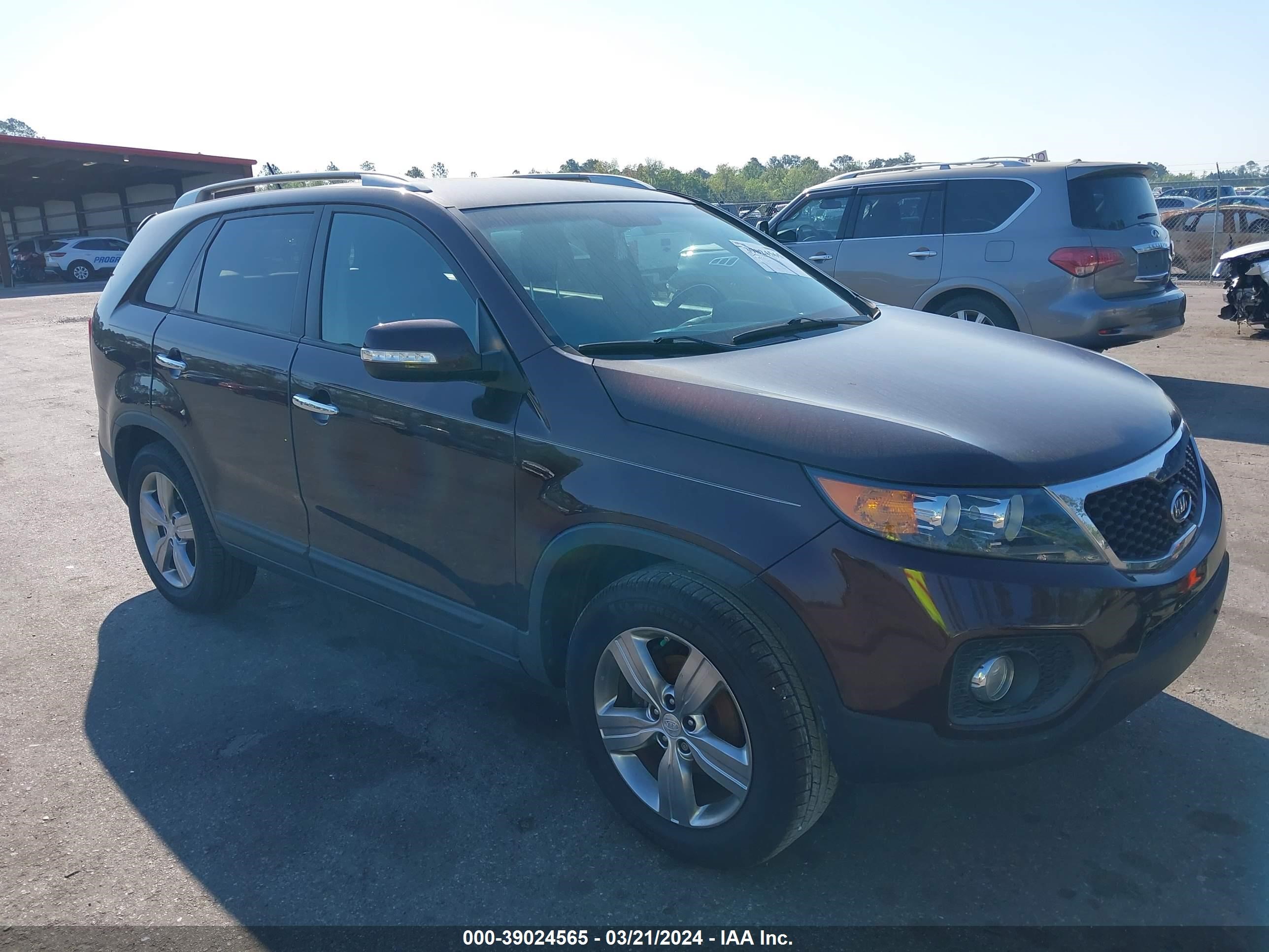 kia sorento 2013 5xyku4a64dg403146