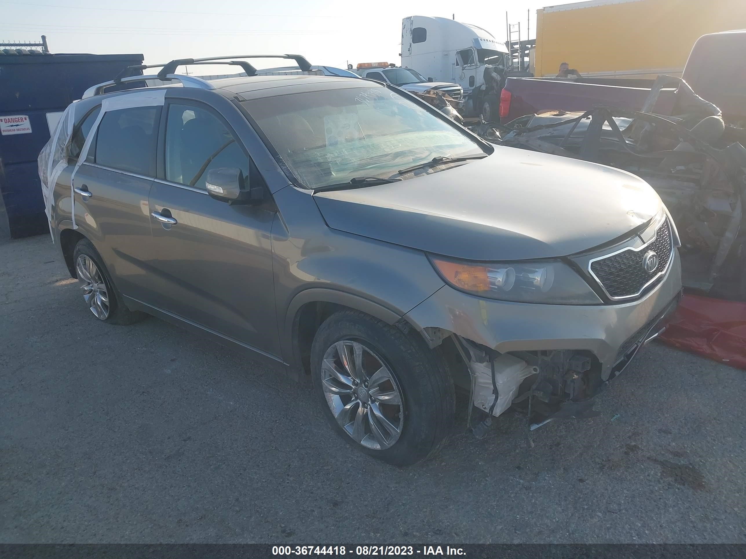 kia sorento 2013 5xykwda28dg321671