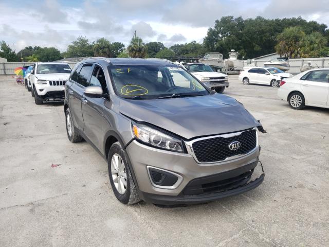 kia sorento lx 2017 5xypg4a30hg198143