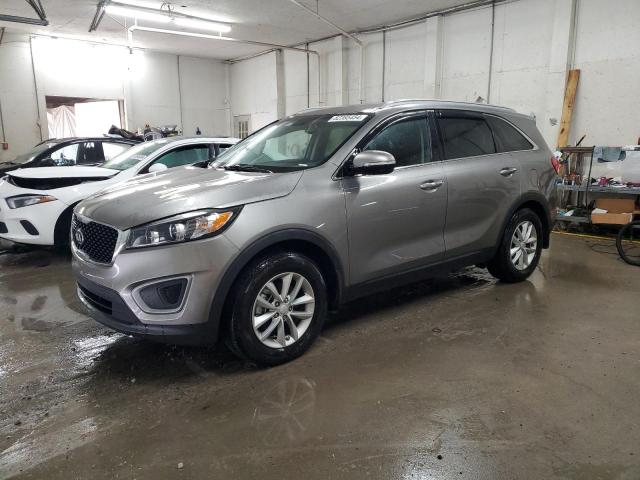 kia sorento lx 2017 5xypg4a30hg275898