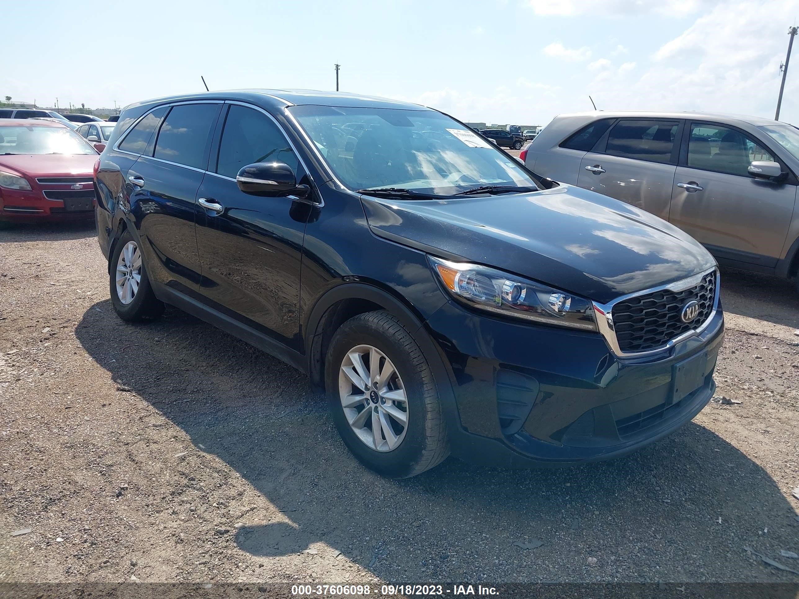 kia sorento 2019 5xypg4a33kg585731