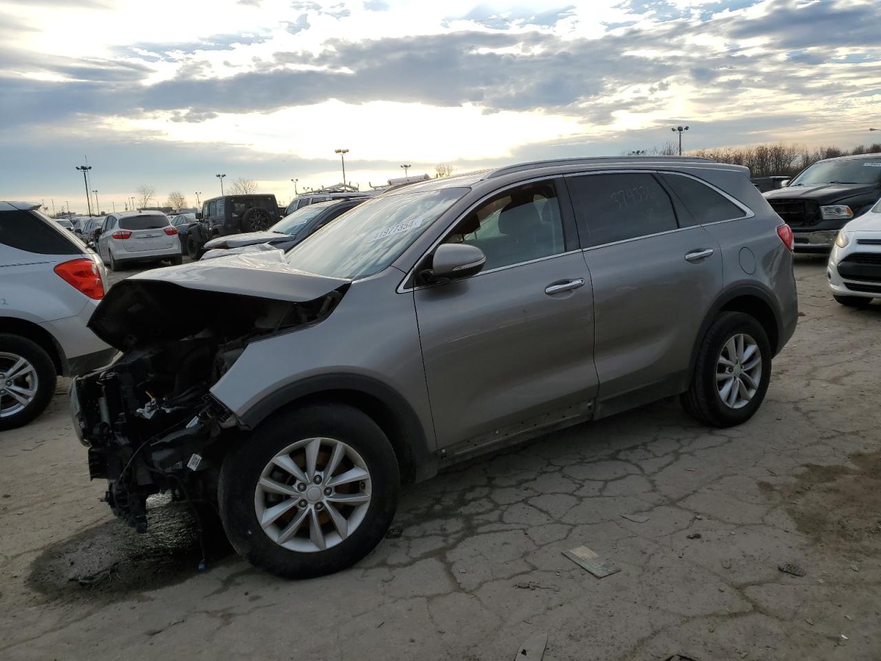 kia sorento 2018 5xypg4a37jg374336