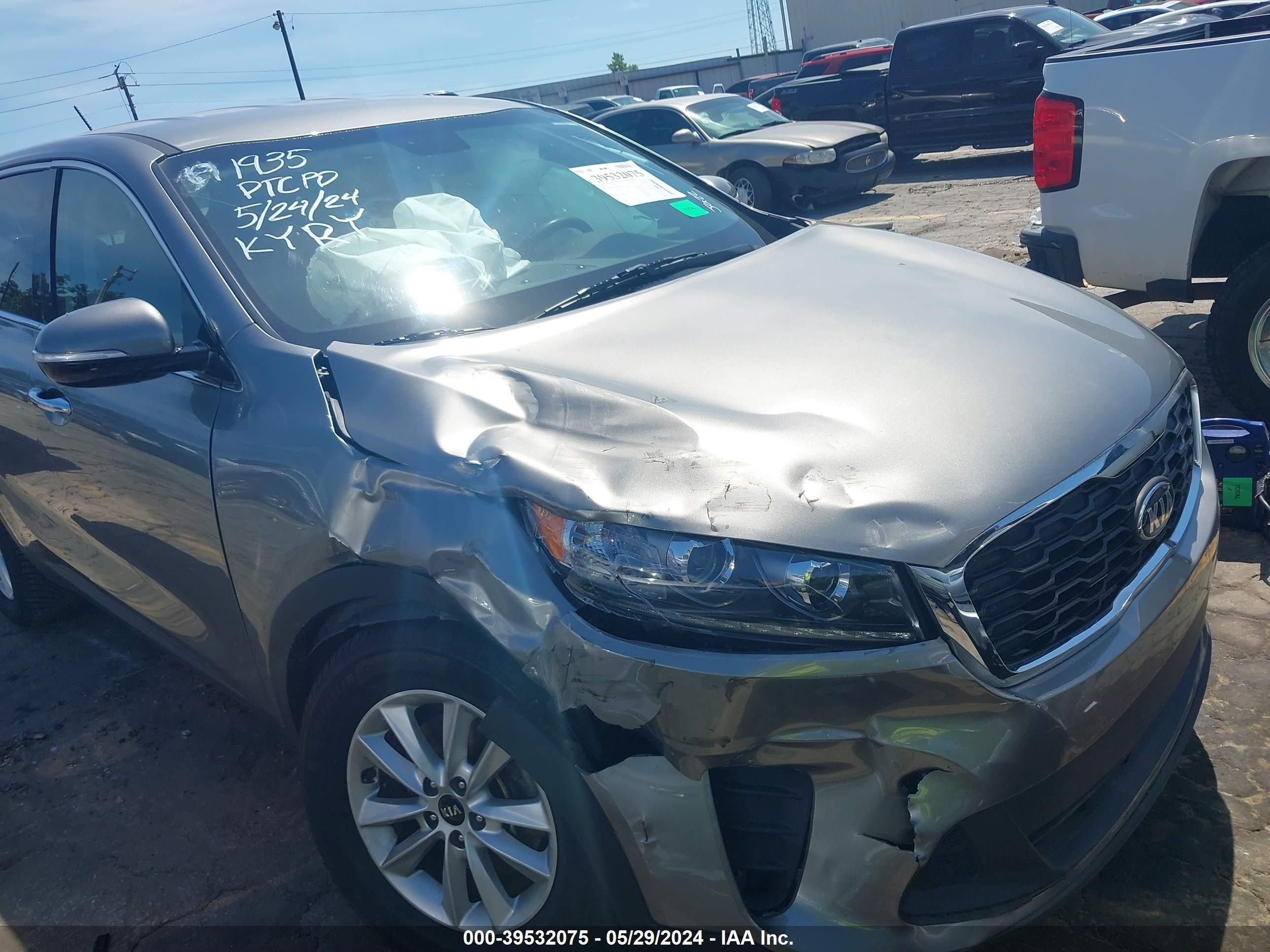 kia sorento 2019 5xypg4a51kg551935