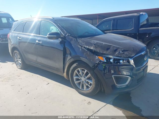 kia sorento 2018 5xypg4a5xjg352137