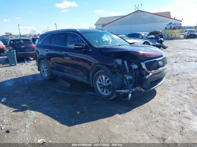 kia sorento 2017 5xypgda38hg211818