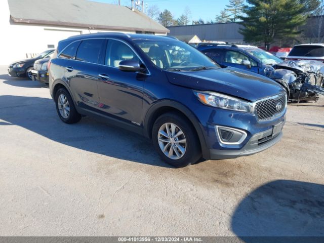 kia sorento 2017 5xypgda55hg322327