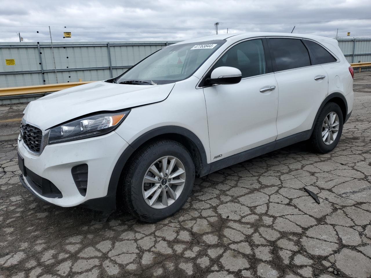 kia sorento 2019 5xypgda55kg514998