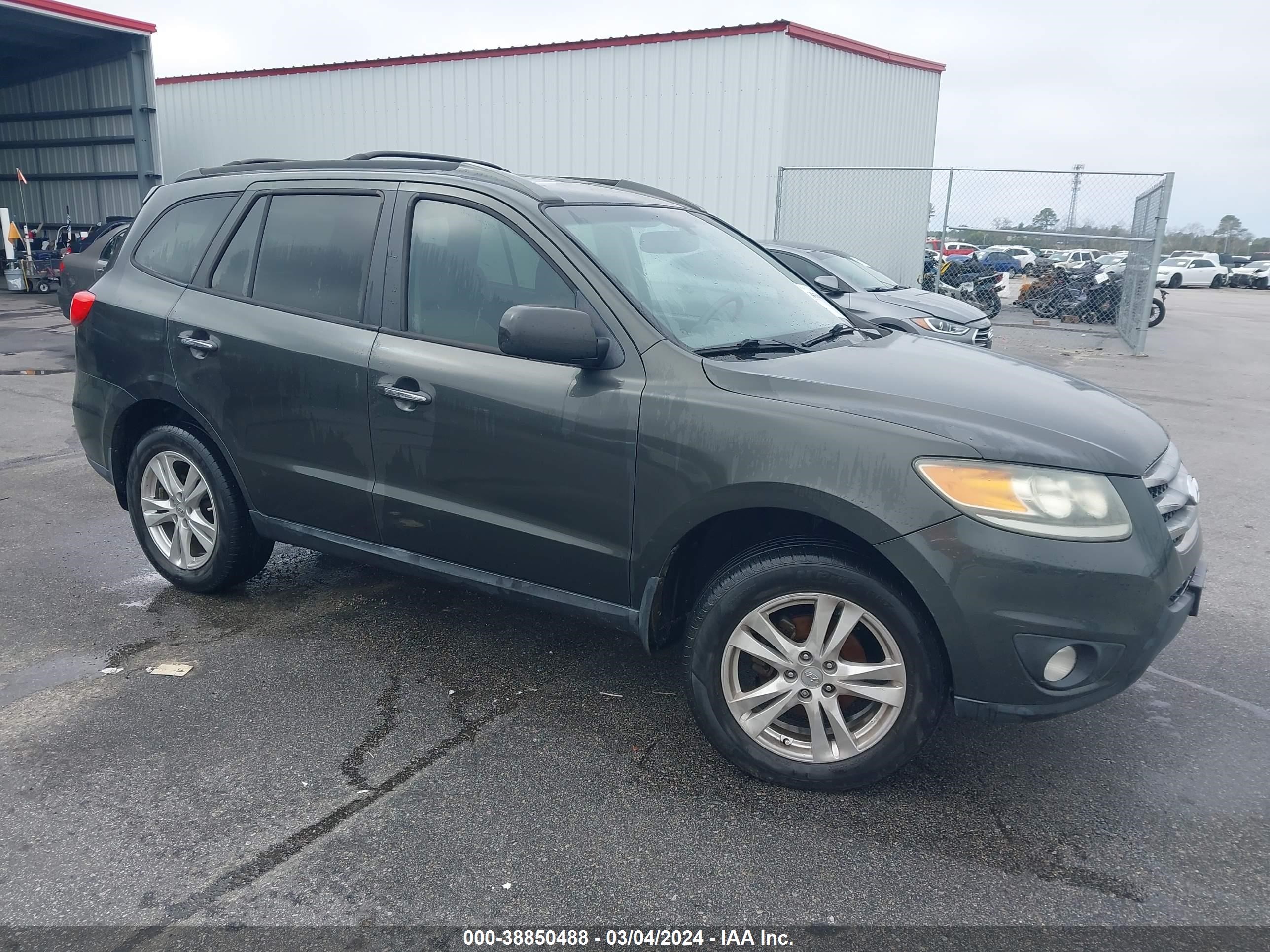 hyundai santa fe 2012 5xyzk3ab2cg130329