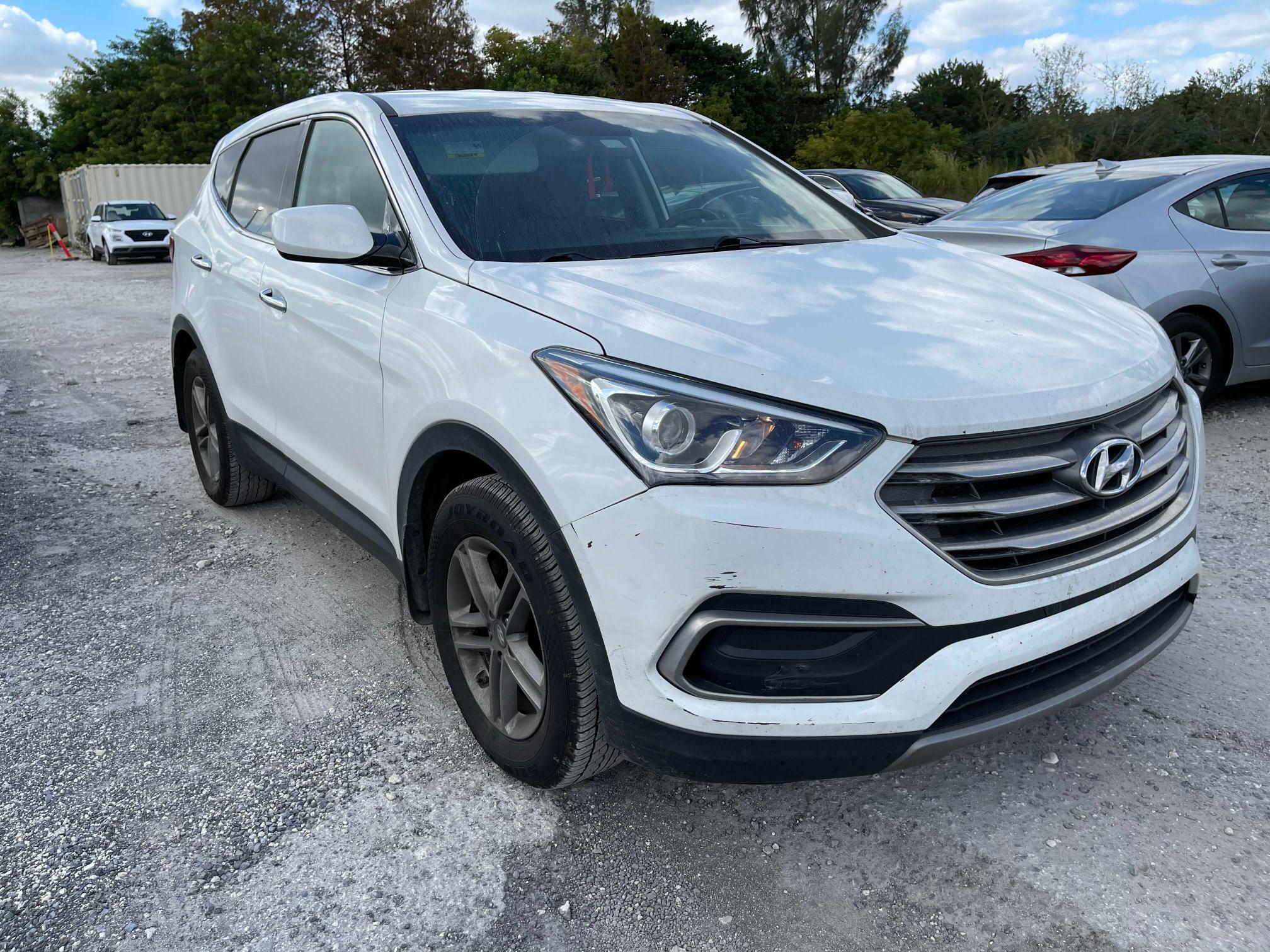 hyundai santa fe s 2018 5xyzt3lb0jg538173