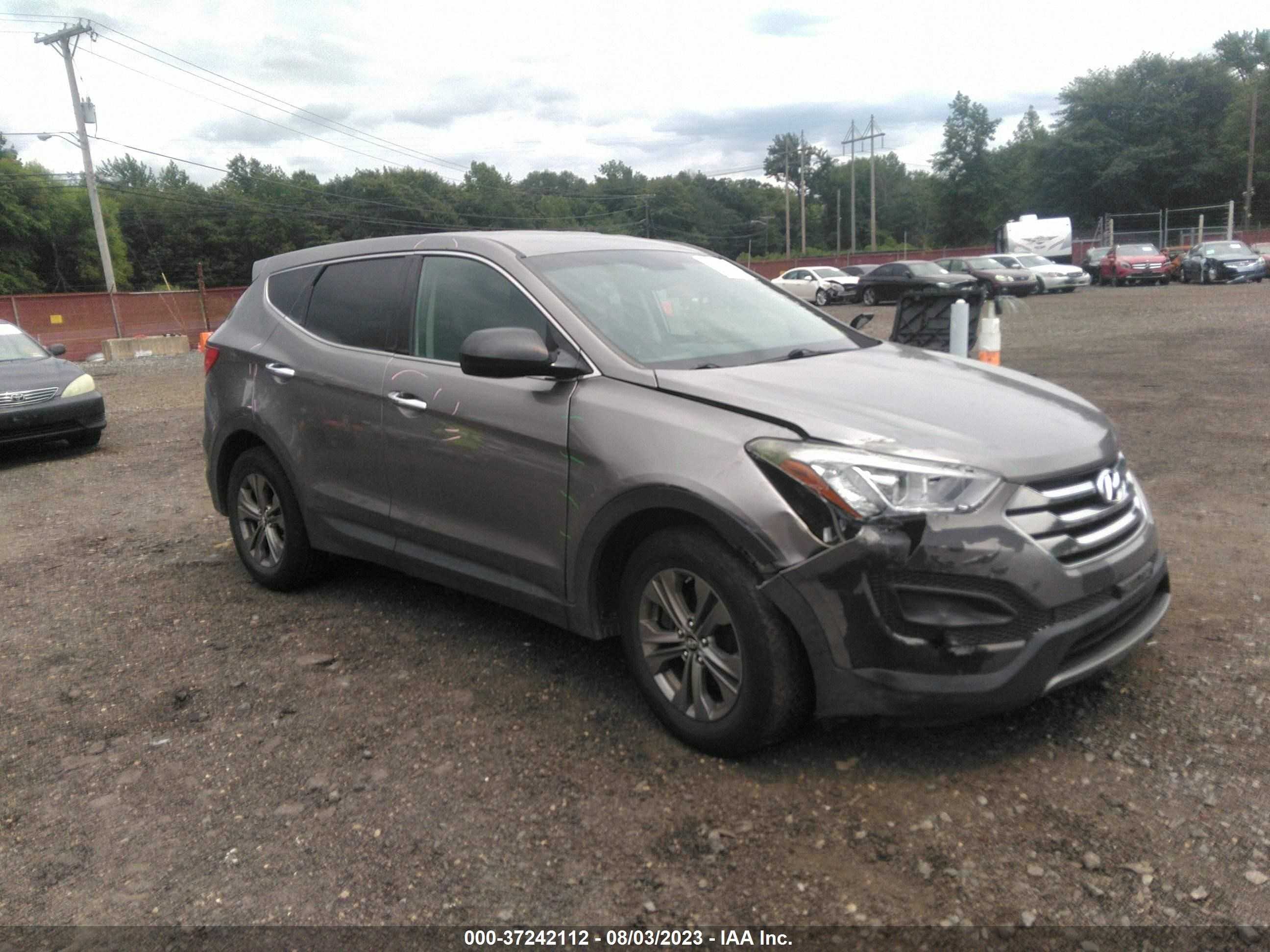 hyundai santa fe 2014 5xyzt3lb2eg147161