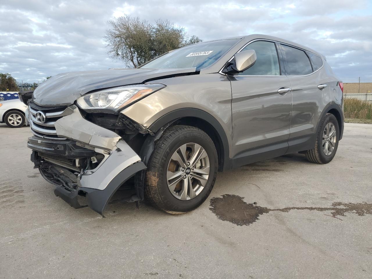 hyundai santa fe 2016 5xyzt3lb4gg376105