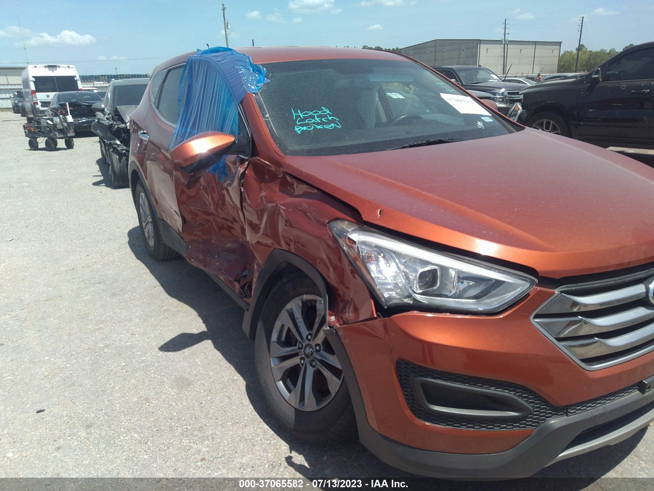 hyundai santa fe 2016 5xyzt3lb5gg365405