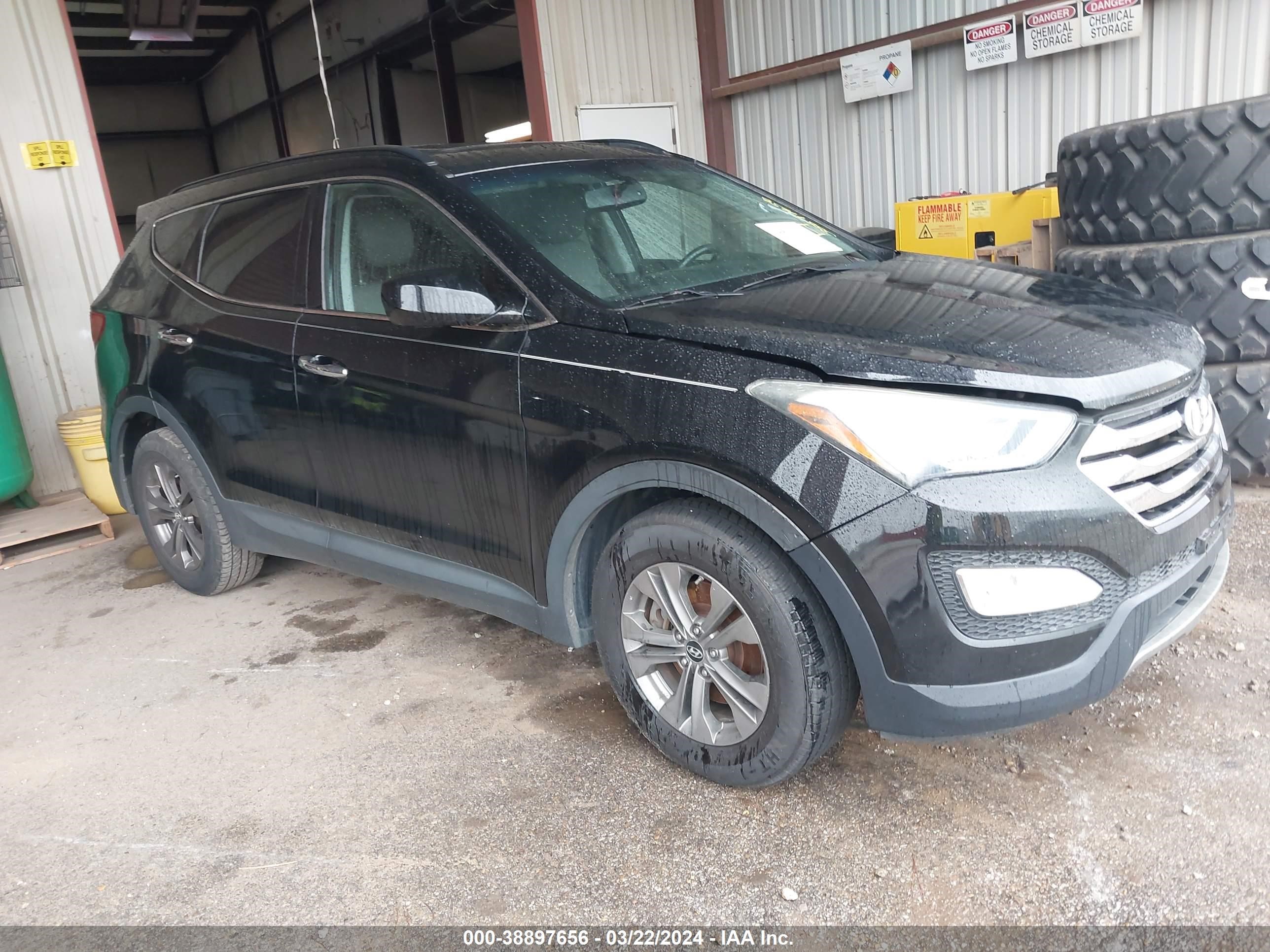 hyundai santa fe 2014 5xyzu3lb2eg200342