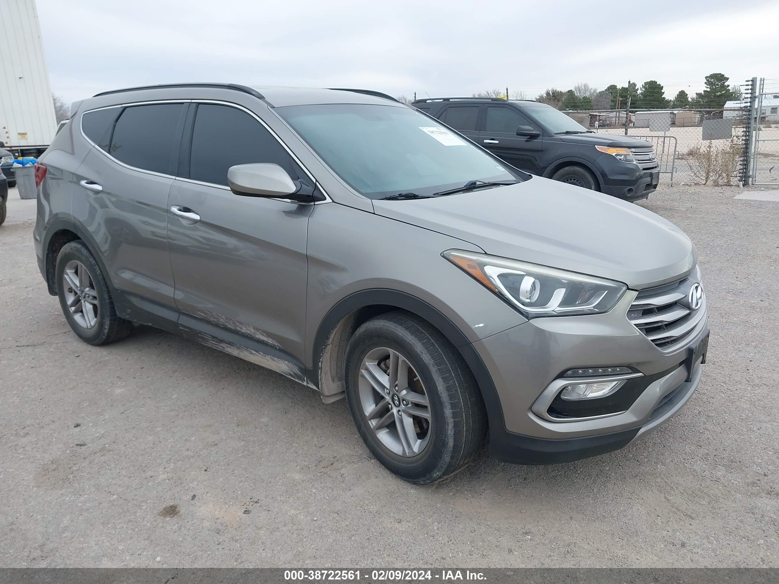 hyundai santa fe 2017 5xyzu3lb2hg419001