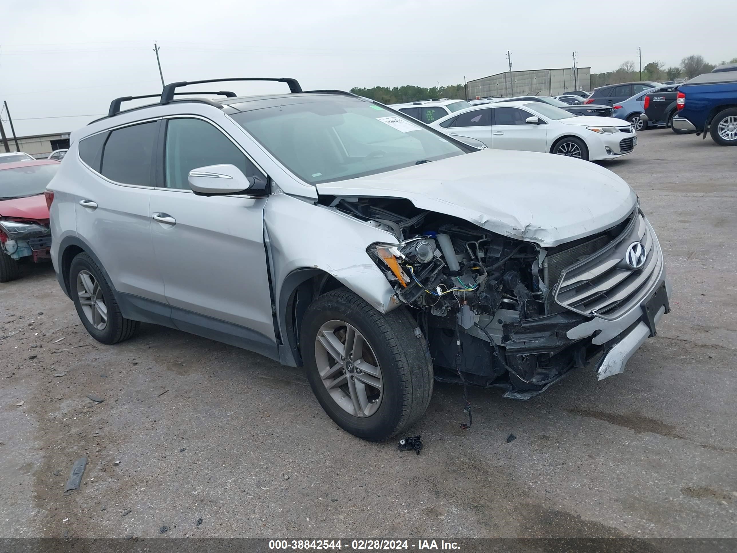 hyundai santa fe 2017 5xyzu3lb8hg494978