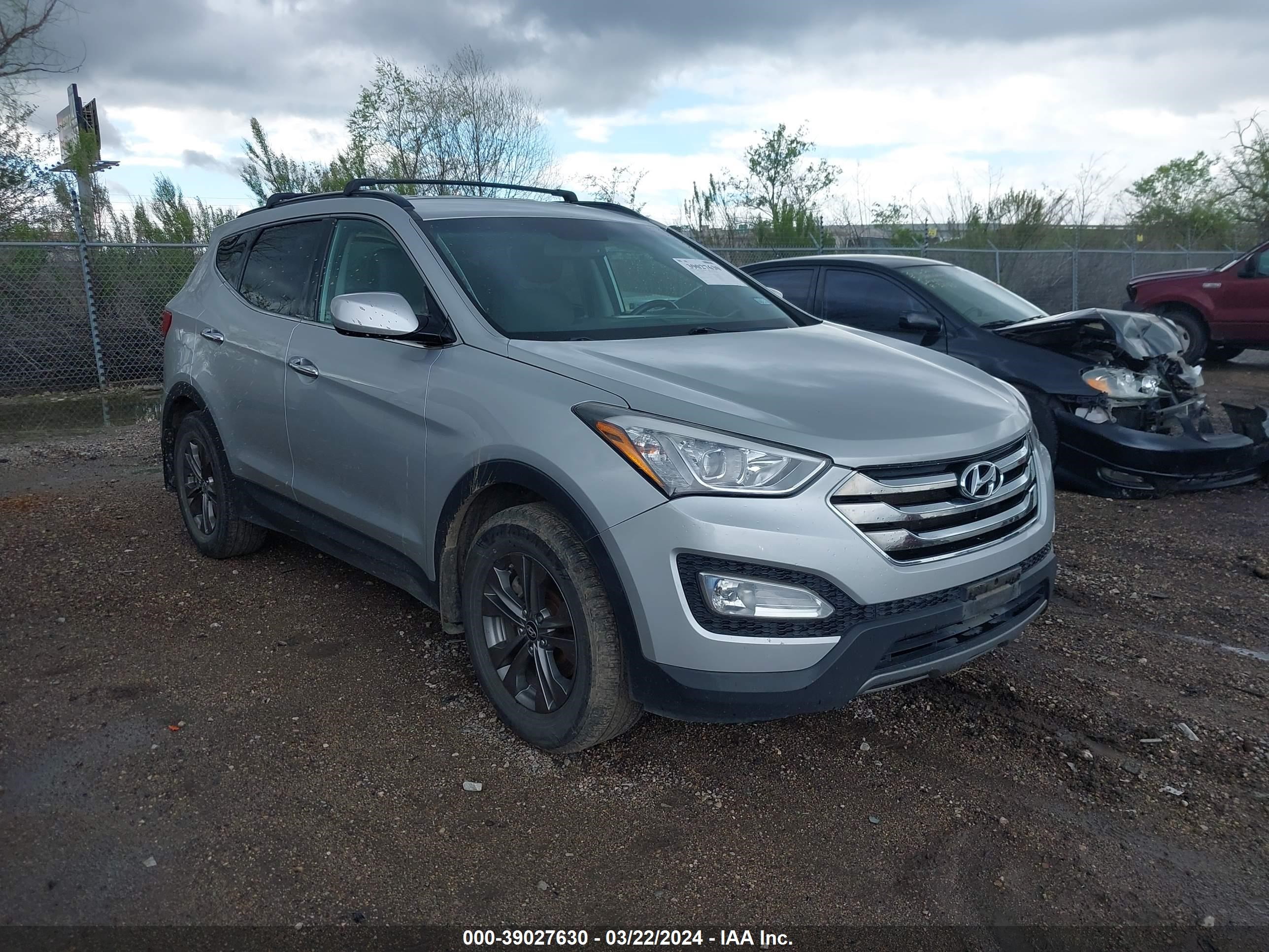 hyundai santa fe 2014 5xyzu3lbxeg207247