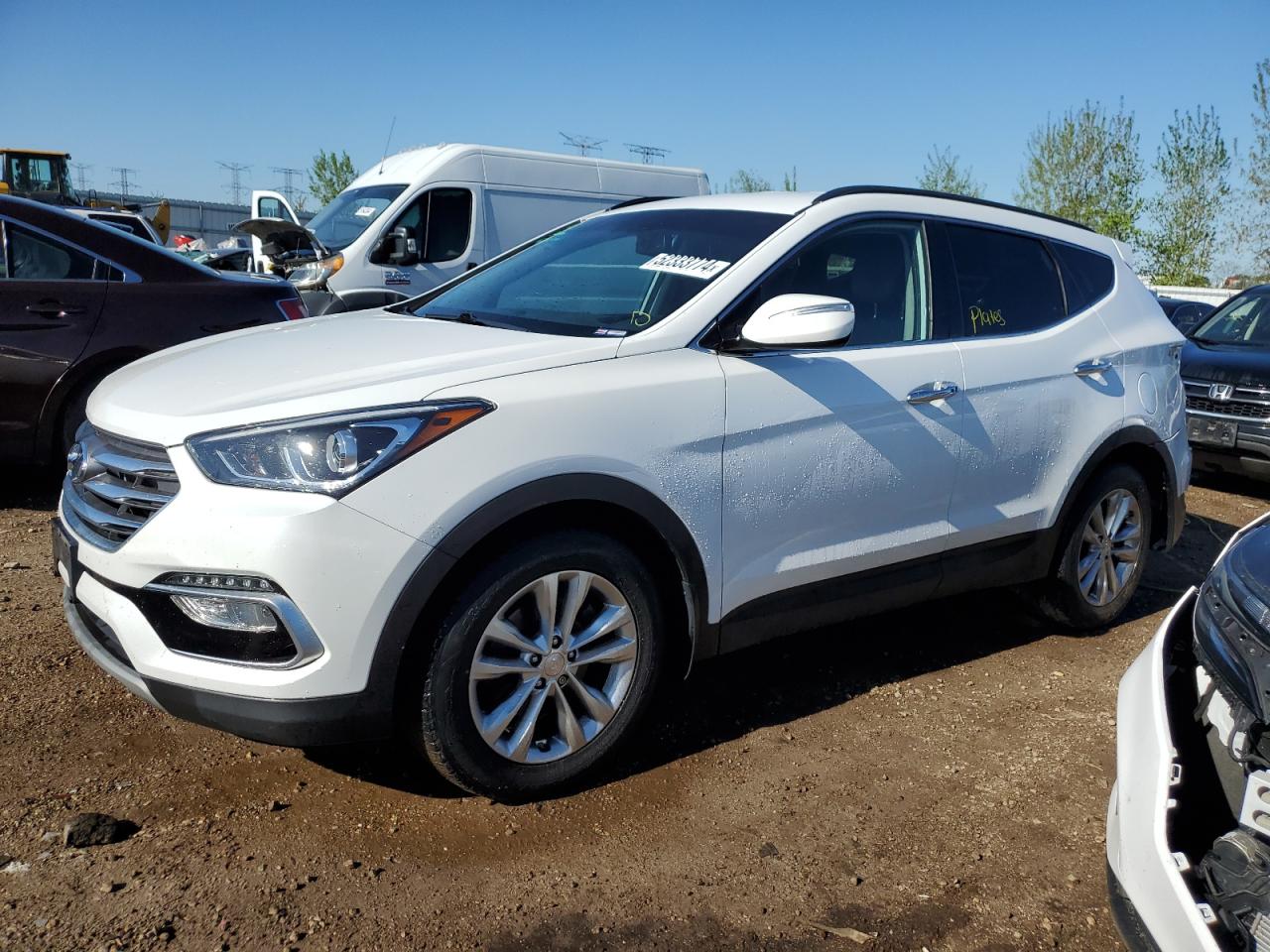 hyundai santa fe 2018 5xyzu4la4jg566326