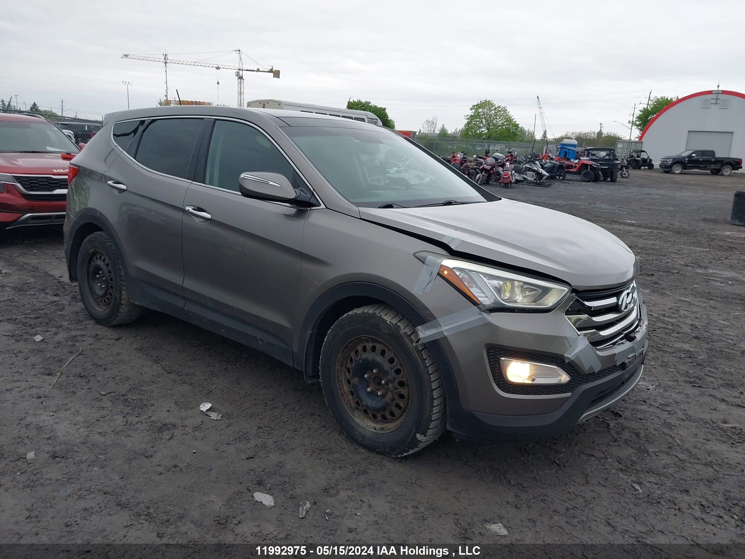 hyundai santa fe 2013 5xyzudla7dg099519