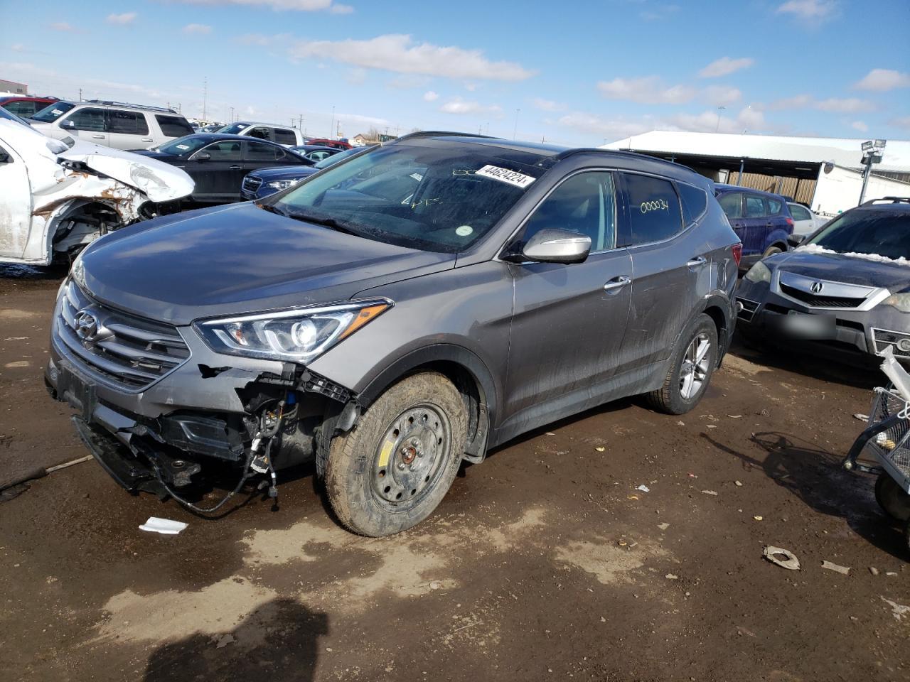 hyundai santa fe 2018 5xyzudlb3jg514646