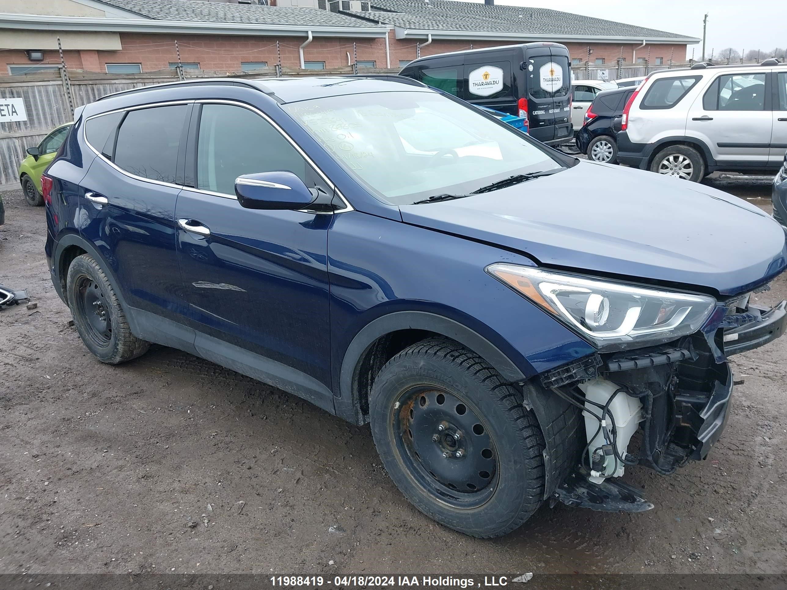 hyundai santa fe 2018 5xyzudlb3jg538641