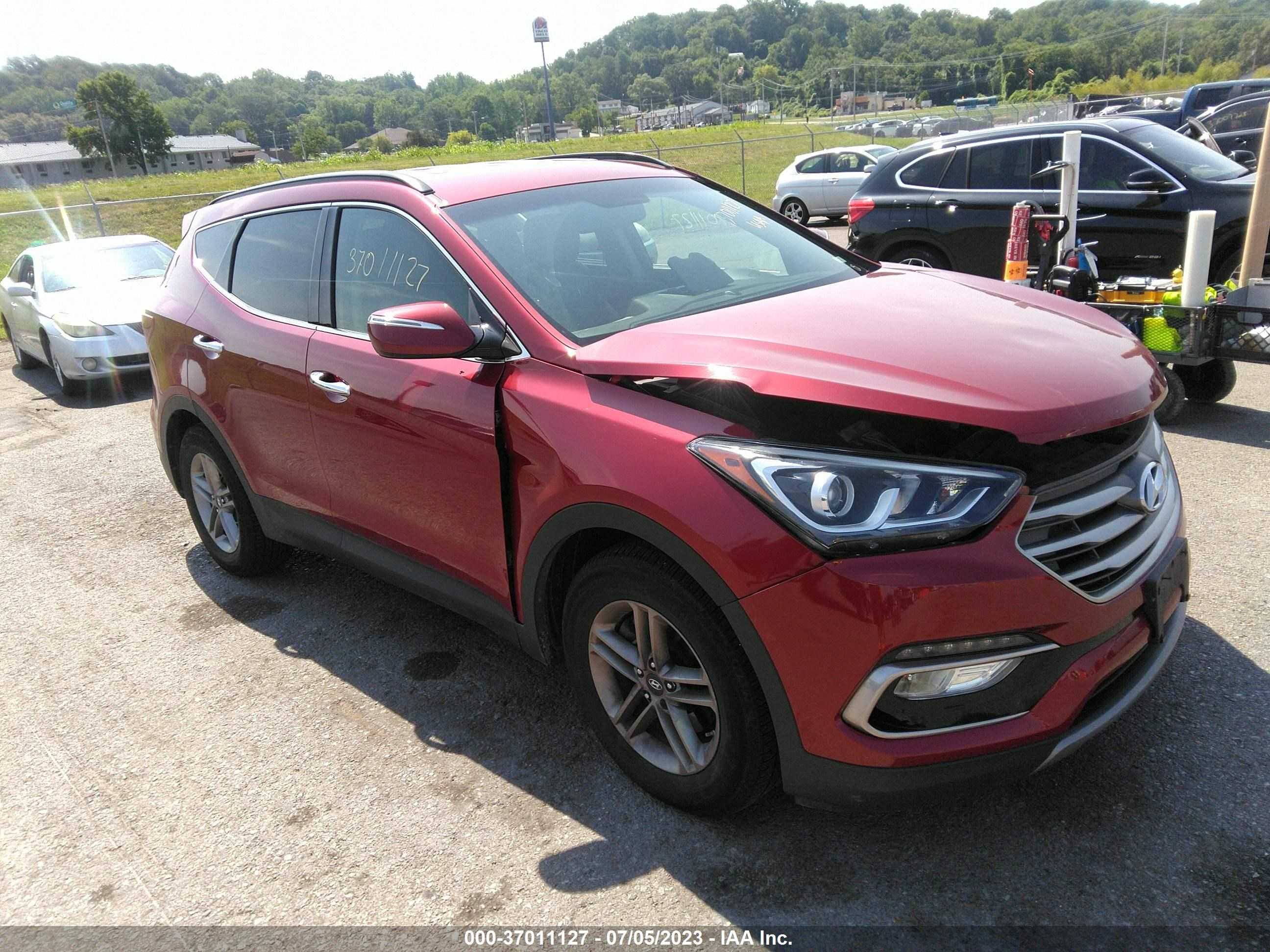 hyundai santa fe 2017 5xyzudlb8hg396331