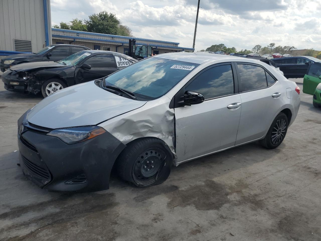 toyota corolla 2018 5yfburhe6jp851292