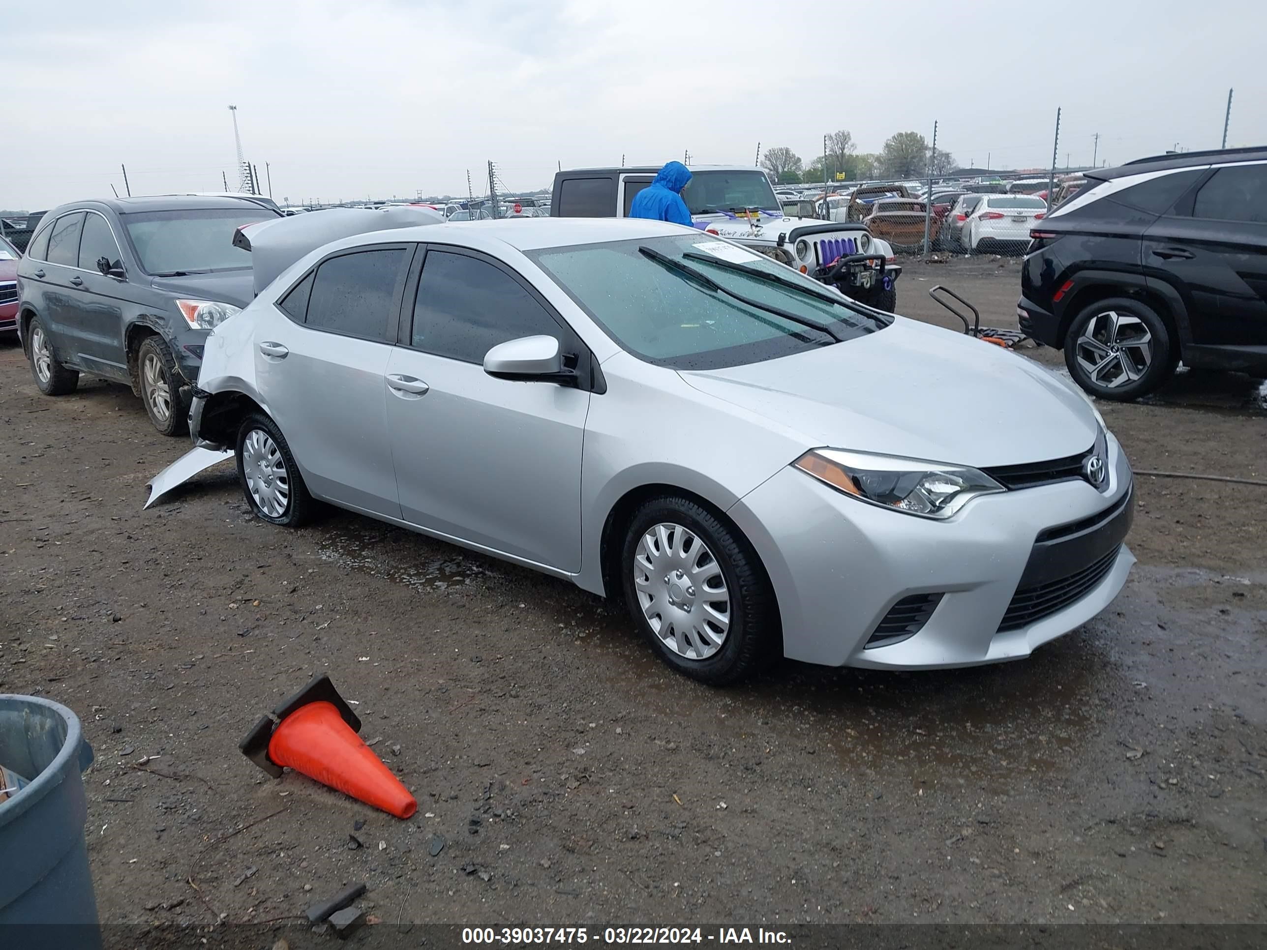 toyota corolla 2016 5yfburhexgp555572