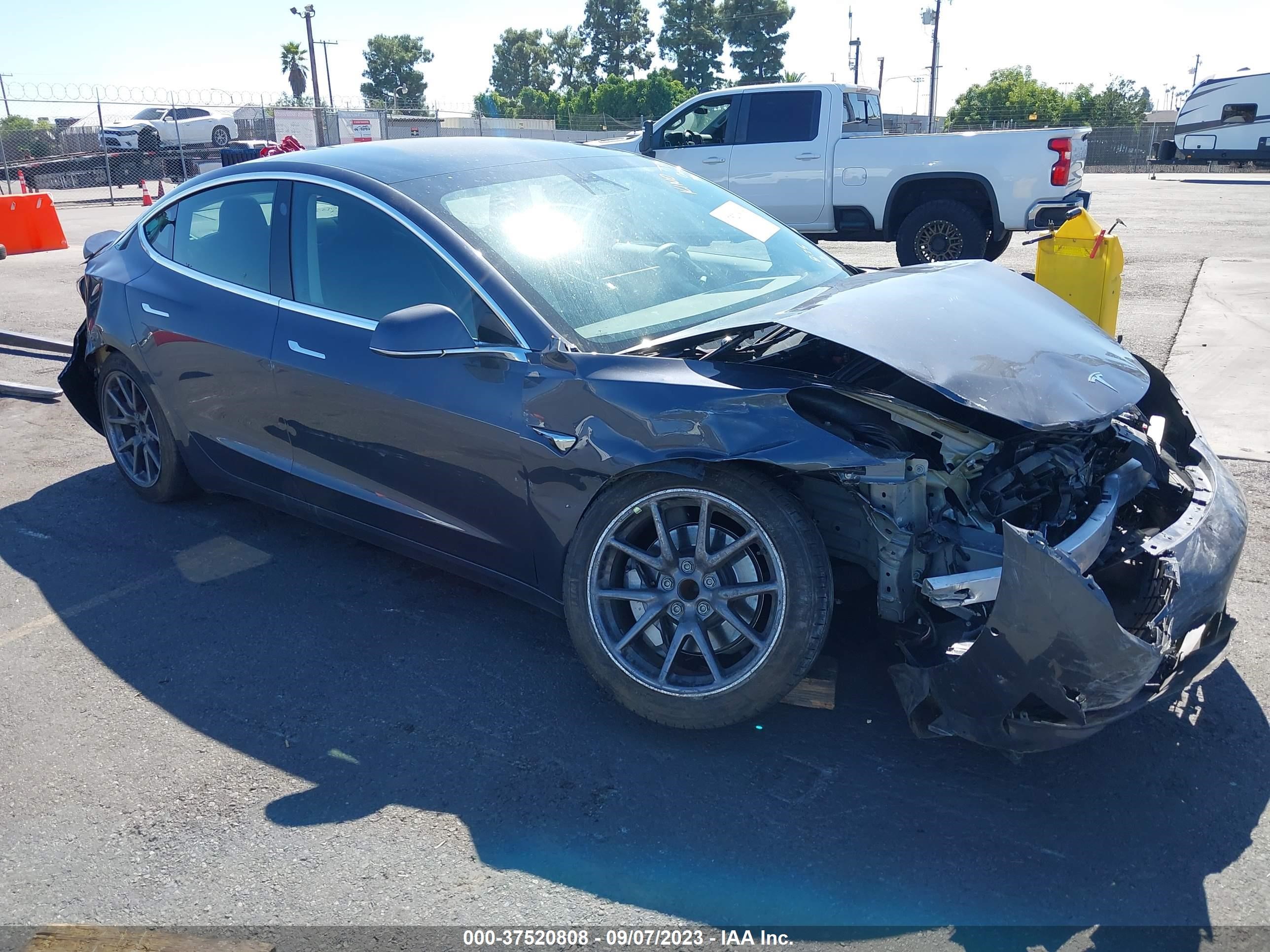 tesla model 3 2020 5yj3e1ea1lf739406