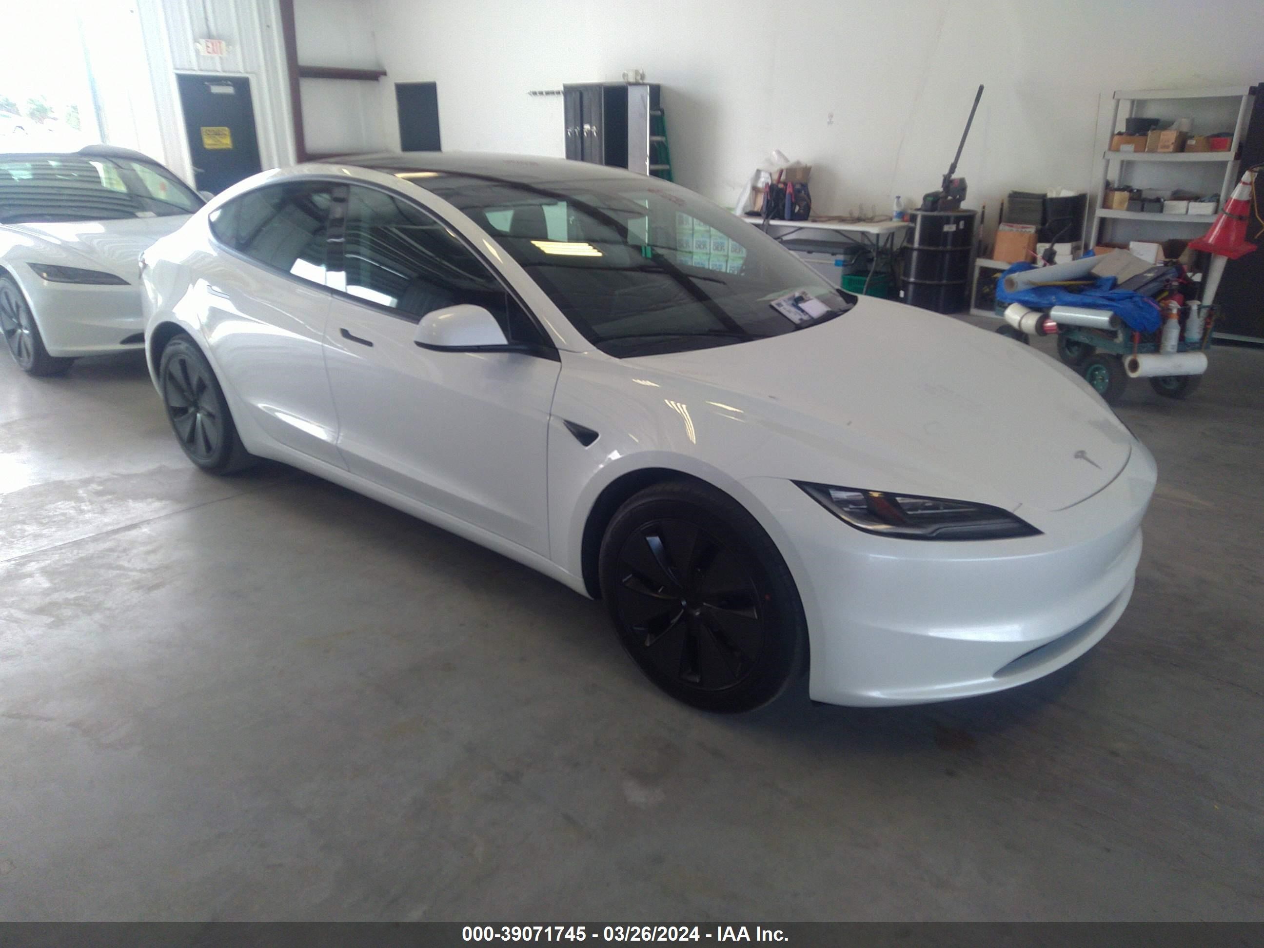 tesla model 3 2024 5yj3e1ea1rf728673